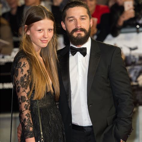 mia goth e marido|Shia LaBeouf gets married to Mia Goth